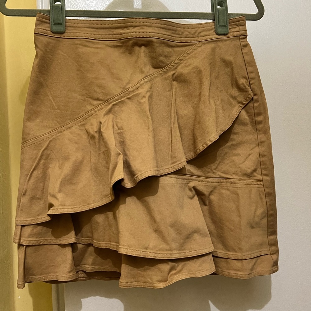 Aritzia mini skirt